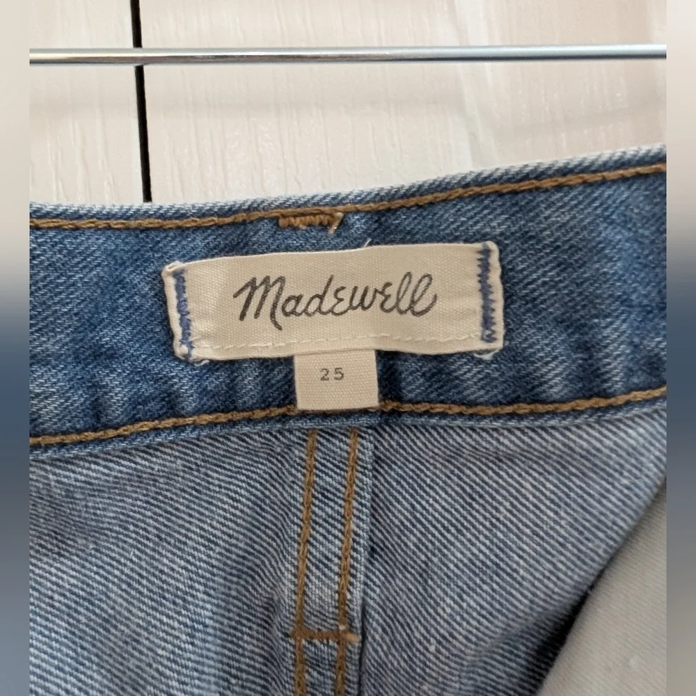 Madewell features size
